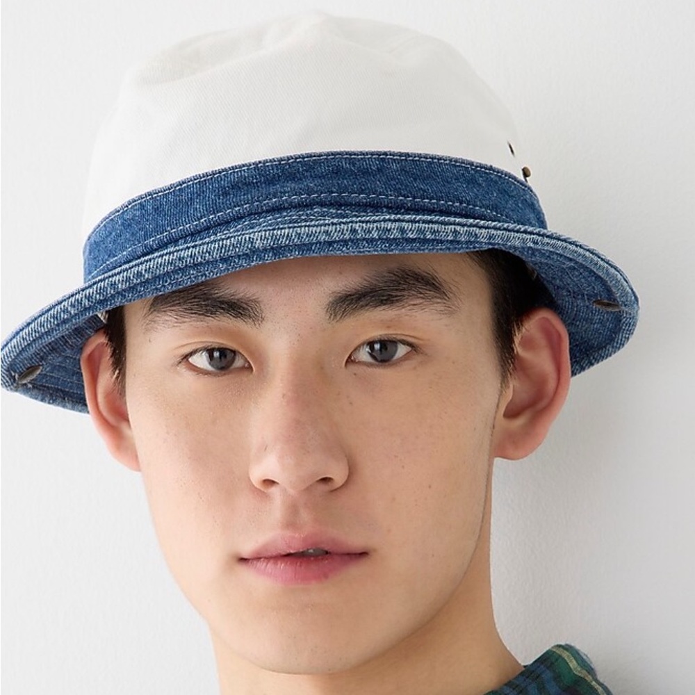Jcrew denim bucket hat with snaps